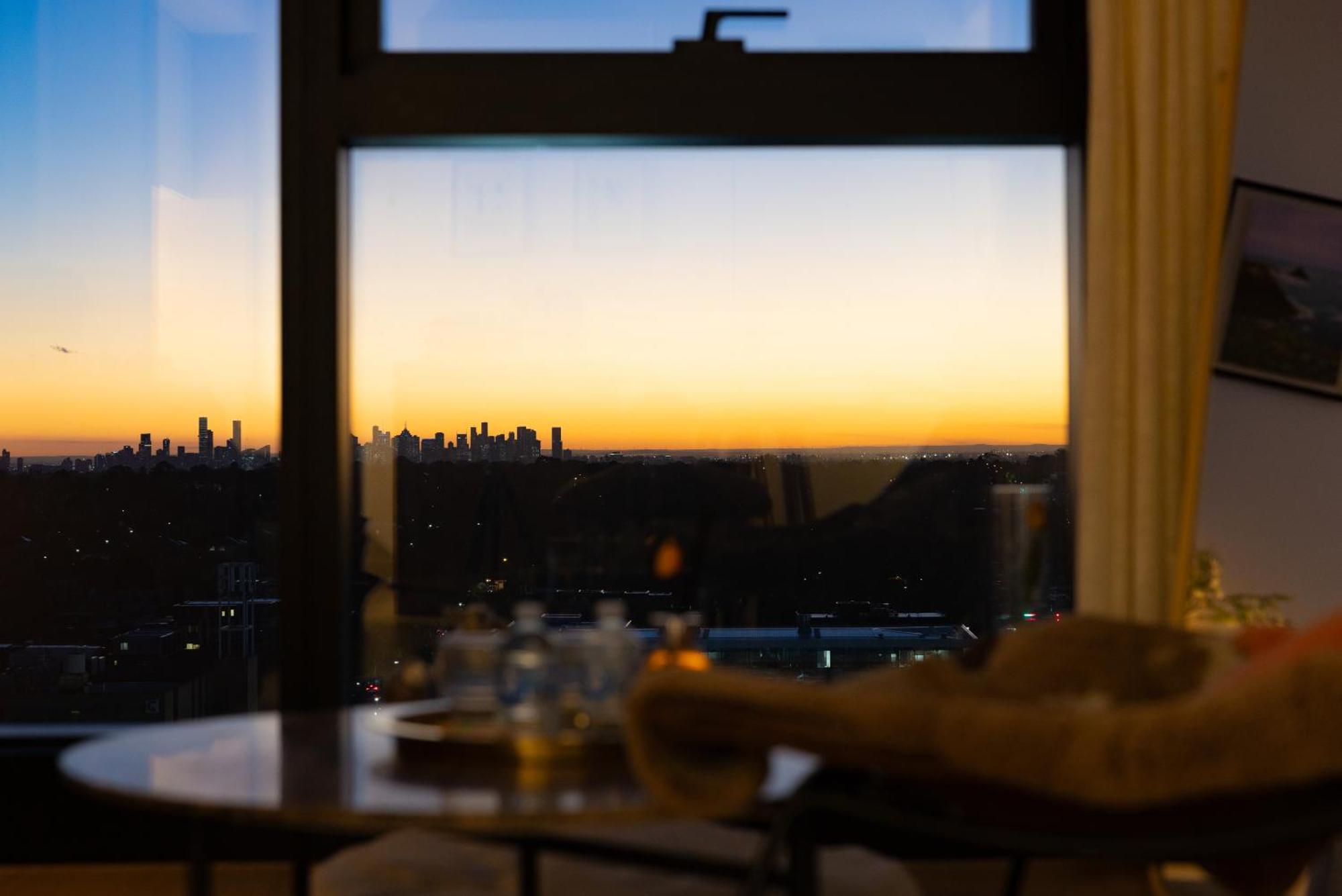Skyone Lux 2Bed Room Aprt In Boxhill With Car Park 盒子山 外观 照片
